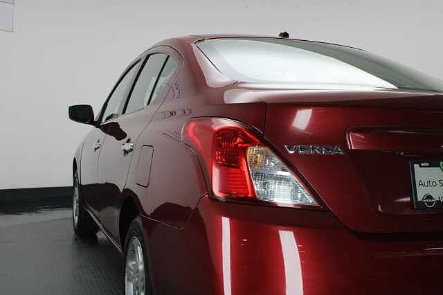 Nissan Versa