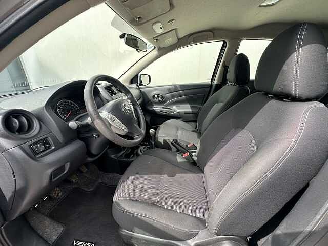 Nissan Versa