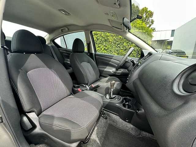 Nissan Versa