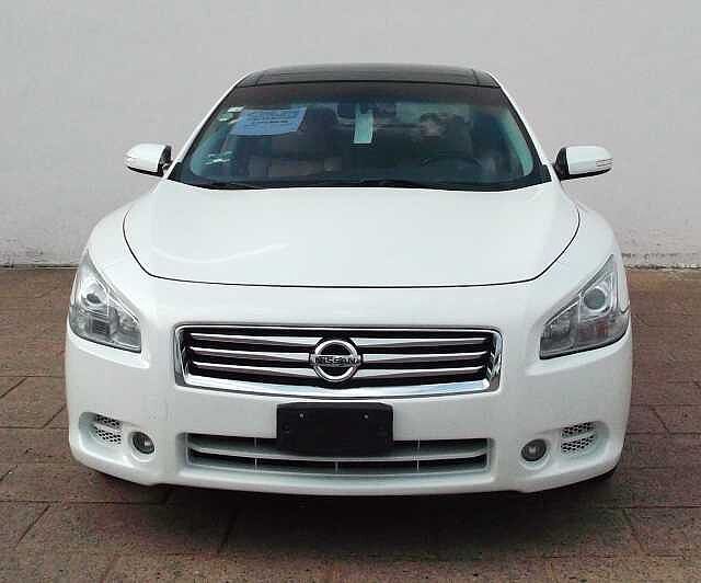 Nissan Maxima