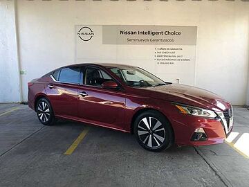 Nissan Altima  Rojo