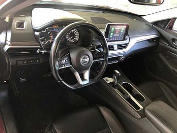 Nissan Altima  Rojo