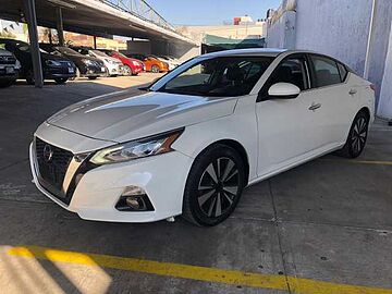 Nissan Altima  Blanco
