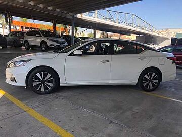 Nissan Altima  Blanco