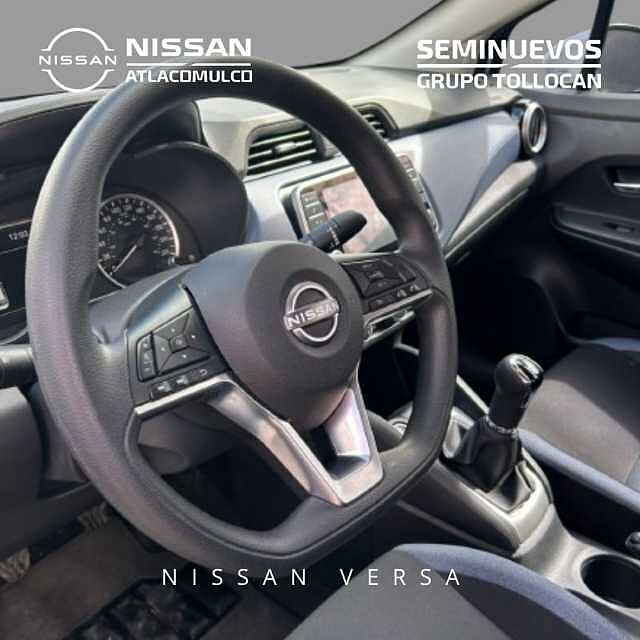 Nissan Versa