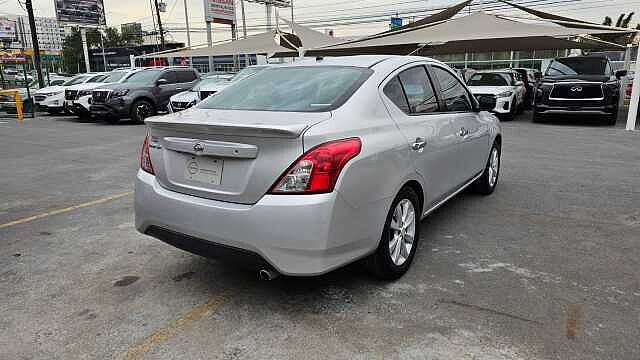 Nissan Versa