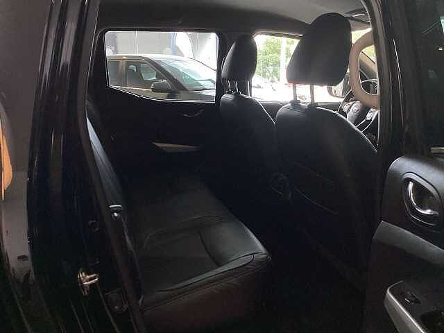 Nissan NP300 Frontier