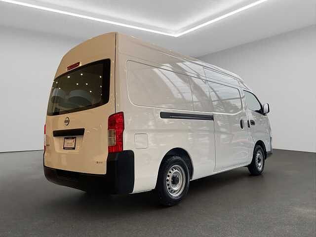 Nissan Urvan