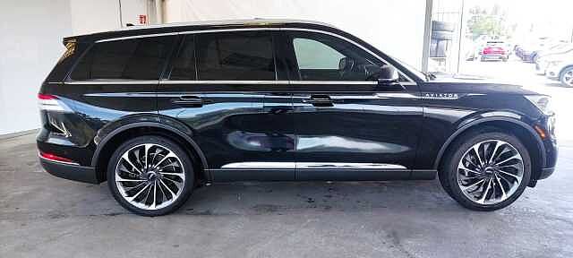 Lincoln Aviator