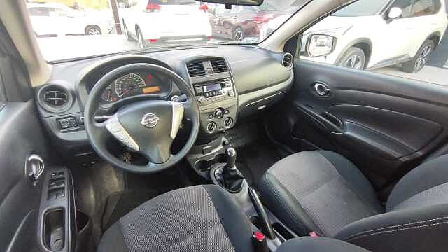Nissan Versa