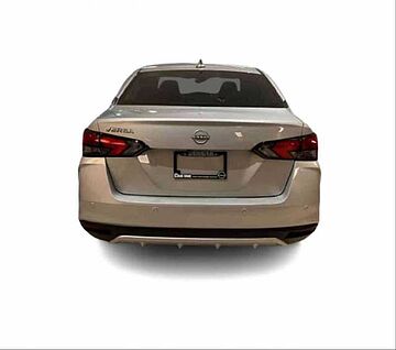 Nissan Versa  Plata