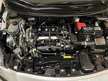 Nissan Versa  Plata