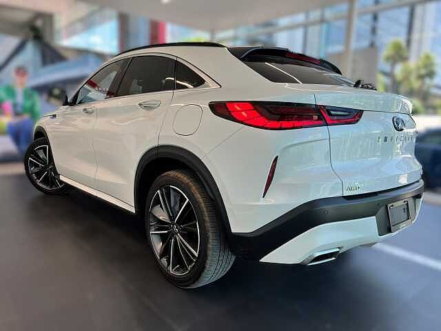 Infiniti QX55