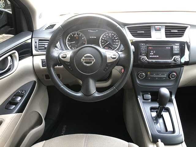 Nissan Sentra