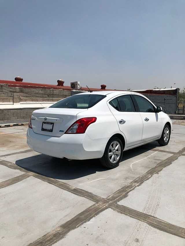 Nissan Versa