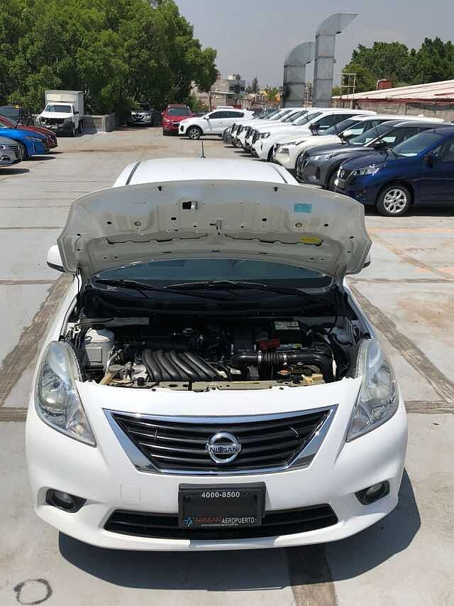 Nissan Versa