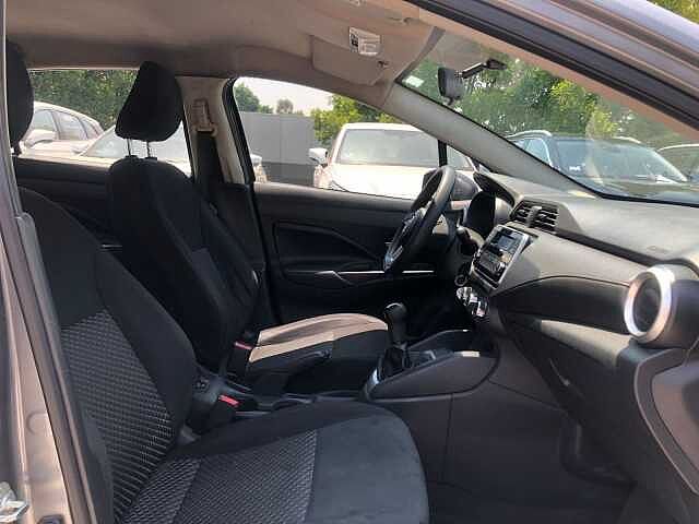 Nissan Versa