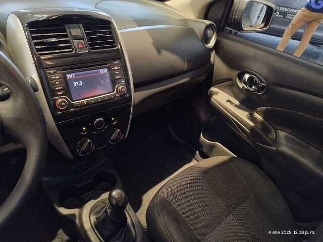 Nissan Versa