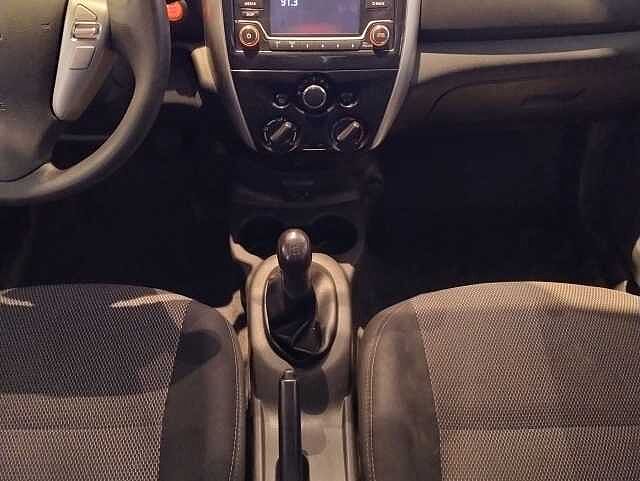 Nissan Versa