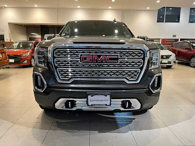 GMC Sierra