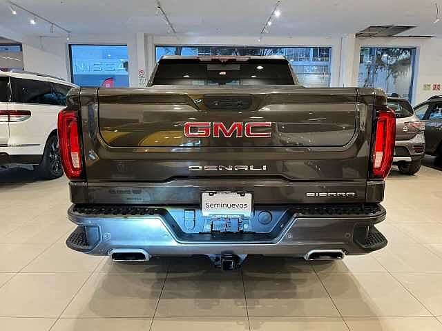 GMC Sierra