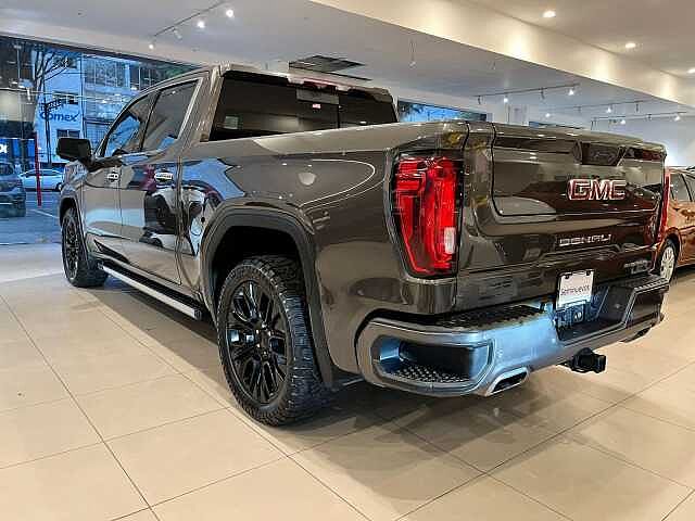 GMC Sierra