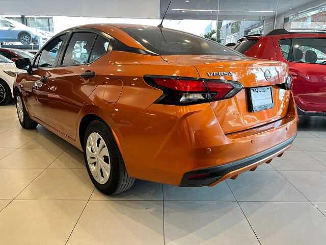 Nissan Versa