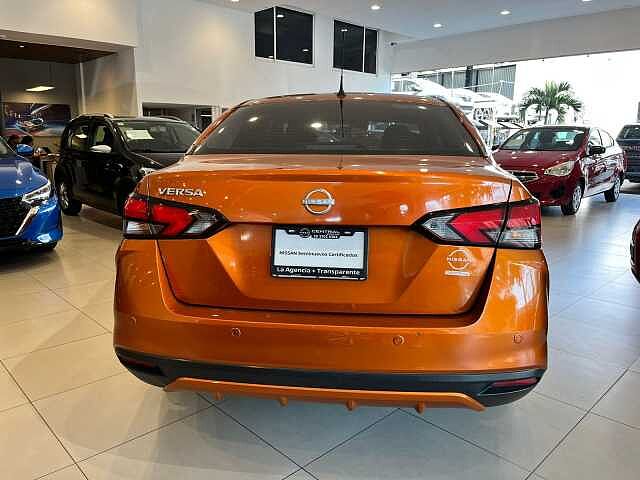 Nissan Versa