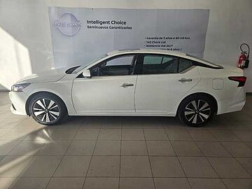 Nissan Altima  Blanco