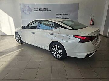 Nissan Altima  Blanco