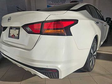 Nissan Altima  Blanco