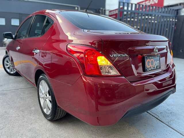 Nissan Versa