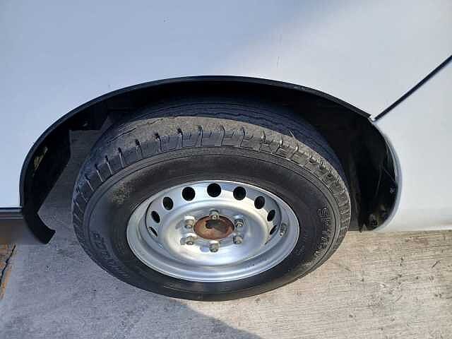 Nissan Urvan