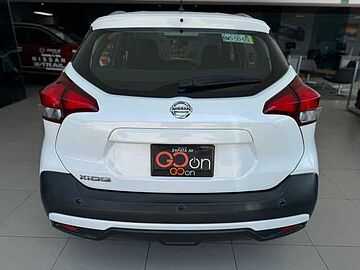 Nissan Kicks  Blanco