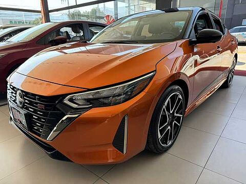 Nissan Sentra  Naranja