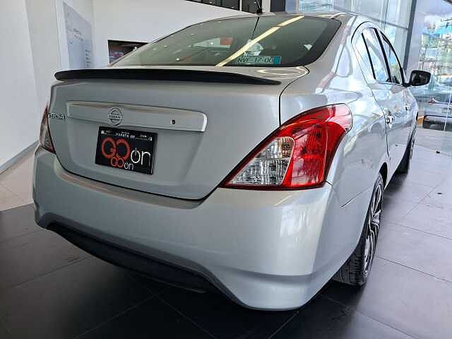 Nissan Versa