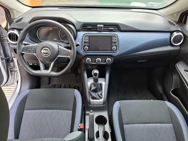 Nissan Versa