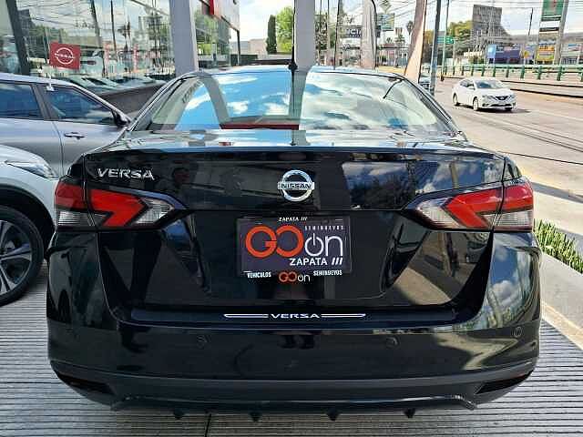 Nissan Versa