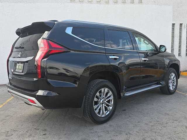 Mitsubishi Montero