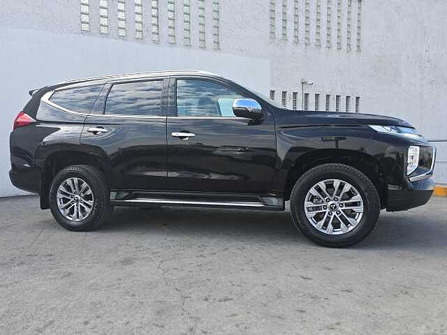 Mitsubishi Montero