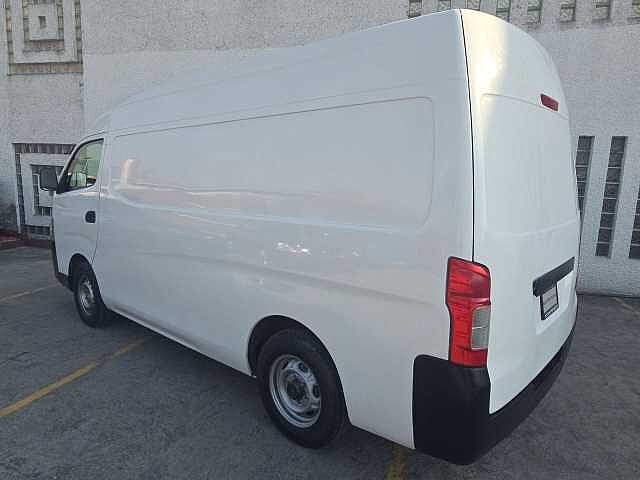 Nissan Urvan