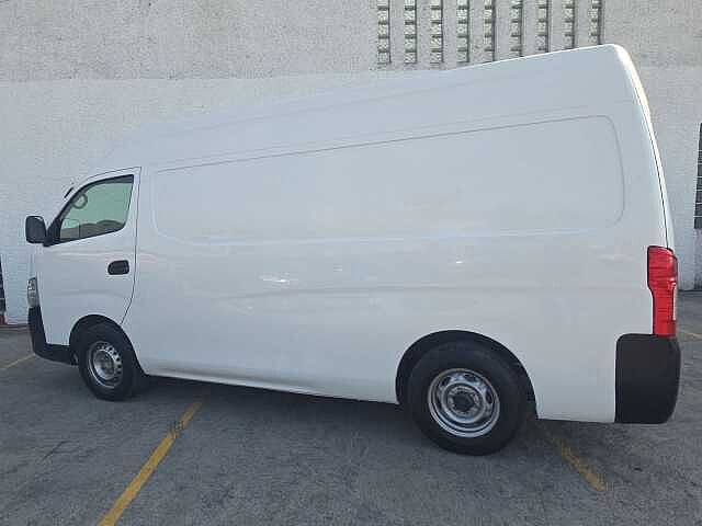 Nissan Urvan