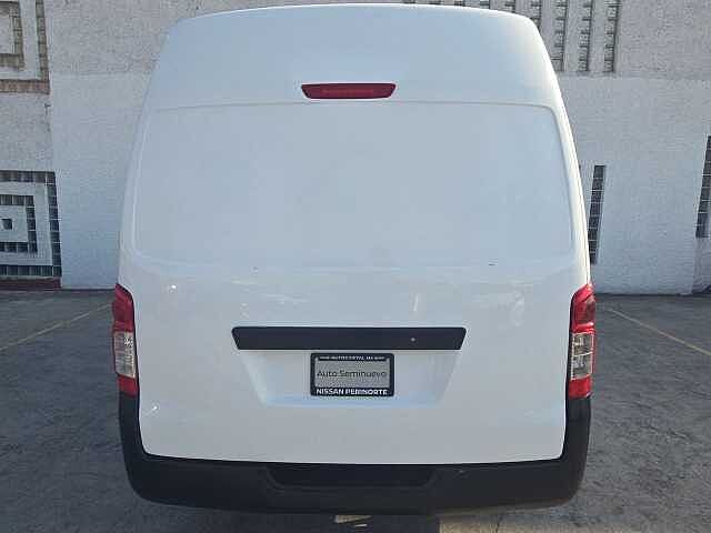Nissan Urvan