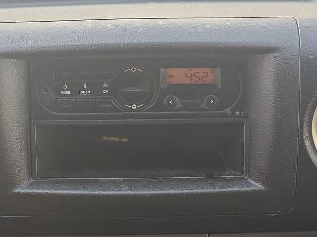 Nissan Urvan