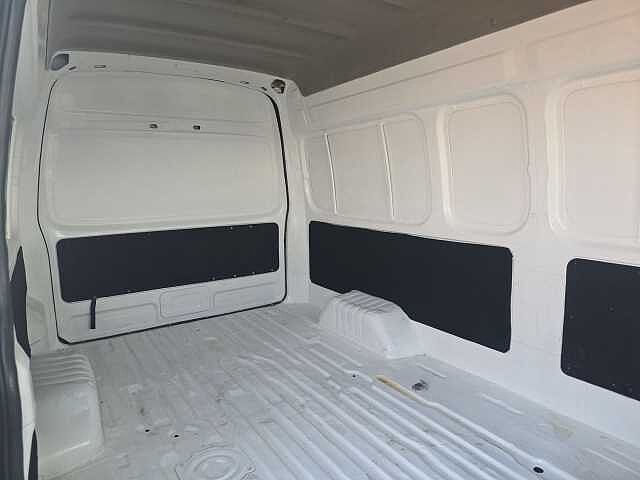 Nissan Urvan