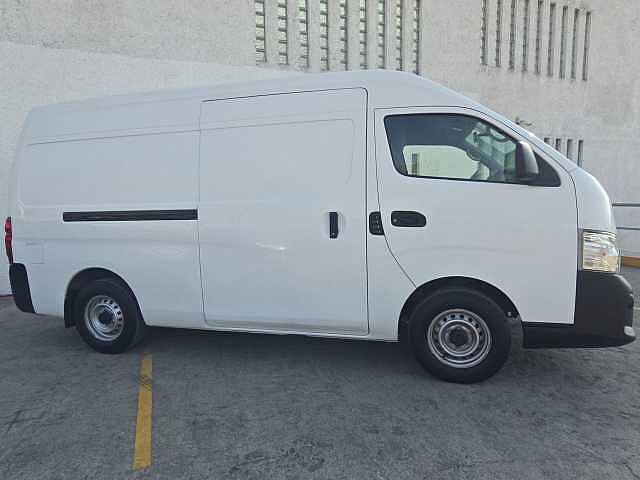 Nissan Urvan