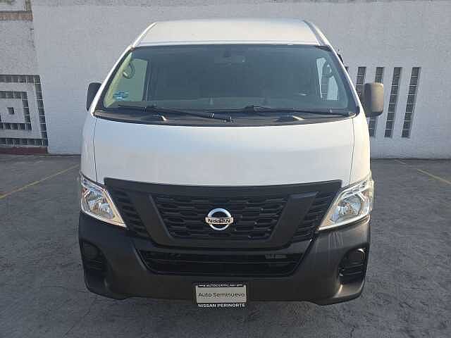 Nissan Urvan
