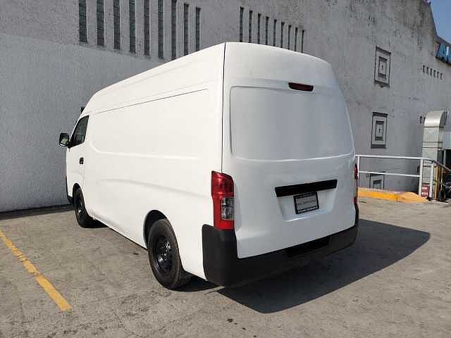 Nissan Urvan