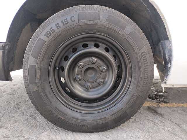 Nissan Urvan