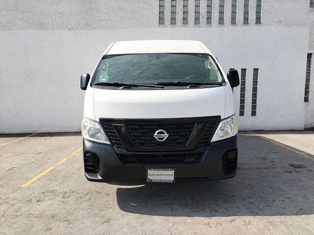 Nissan Urvan